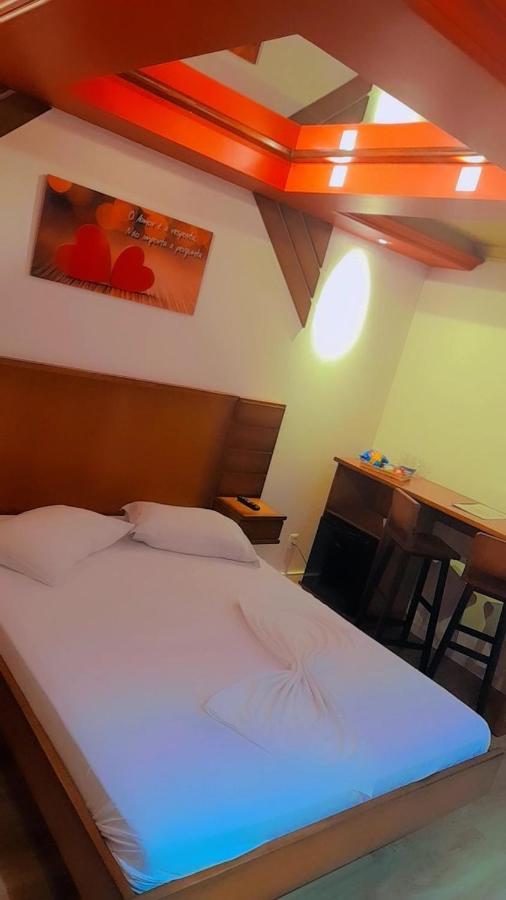 Motel Avenida (Adults Only) Грамаду Екстериор снимка