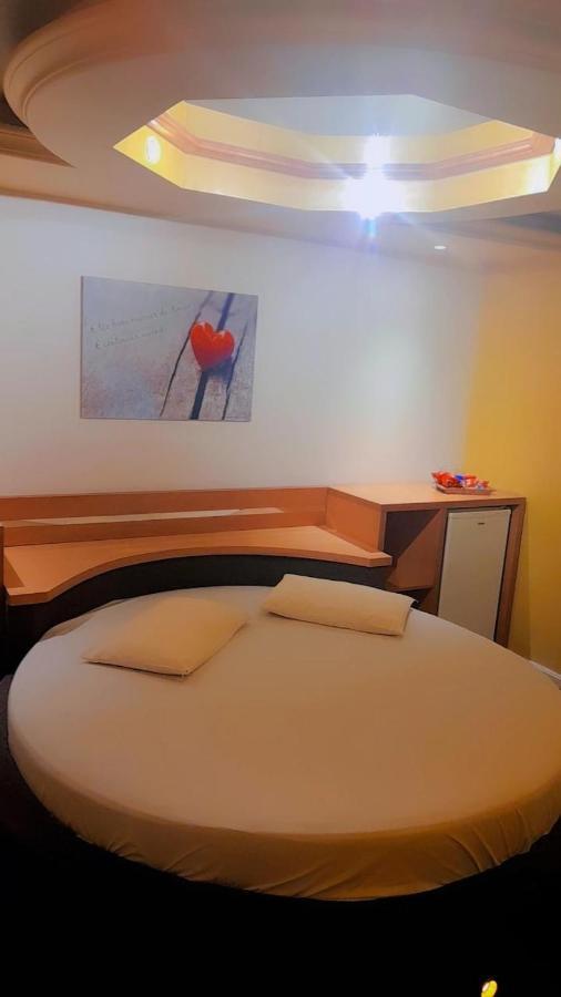 Motel Avenida (Adults Only) Грамаду Екстериор снимка
