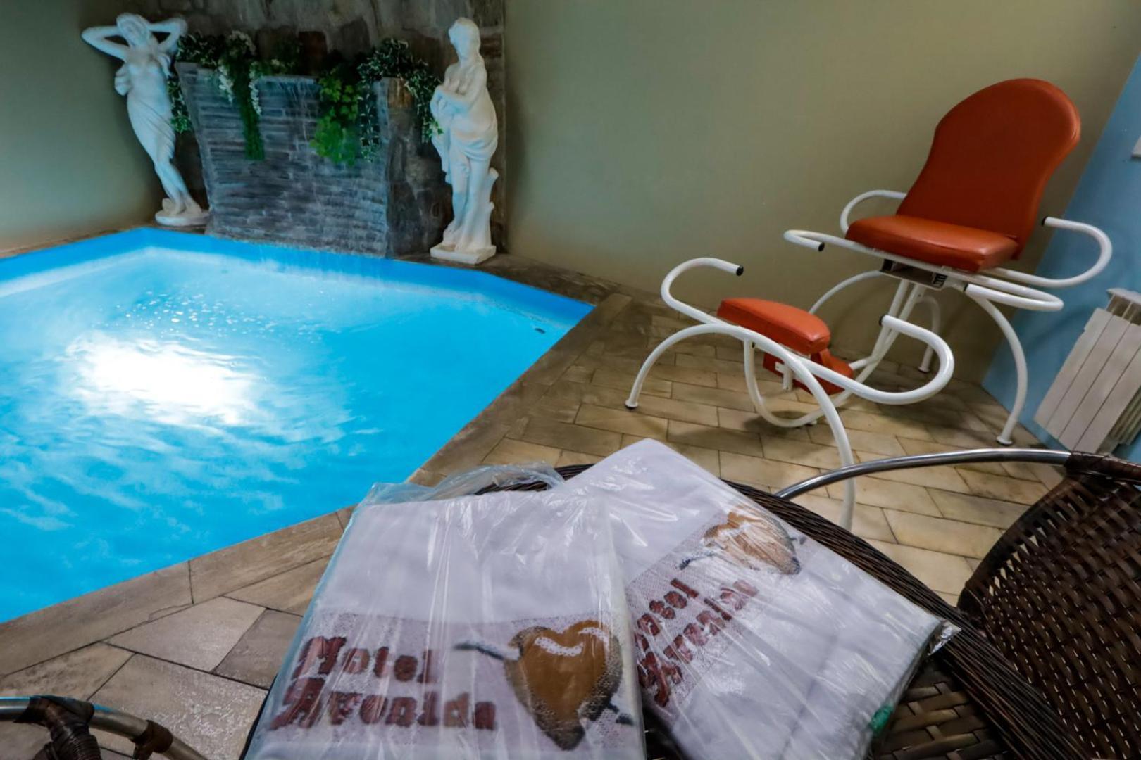 Motel Avenida (Adults Only) Грамаду Екстериор снимка