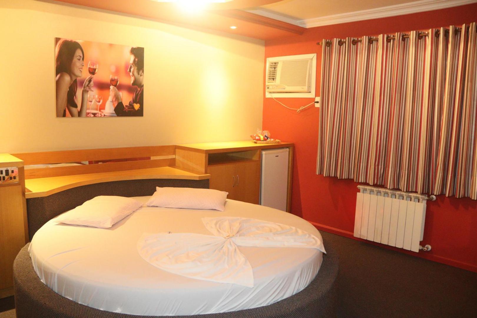 Motel Avenida (Adults Only) Грамаду Екстериор снимка